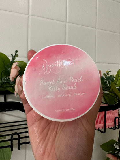 Sweet As a Peach Kitty Scrub